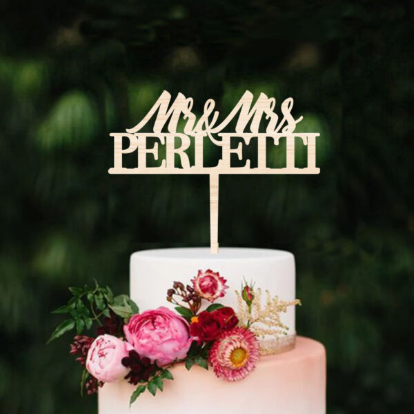 Cake topper