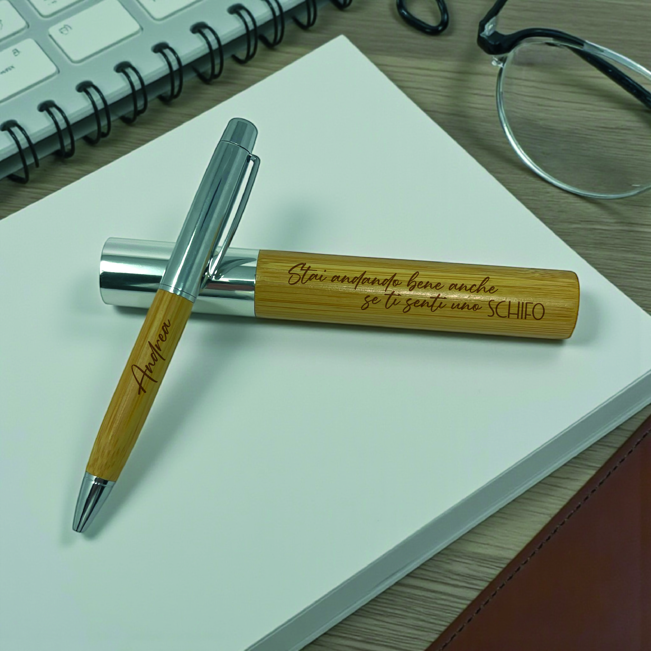 Penna personalizzata a sfera con porta penna